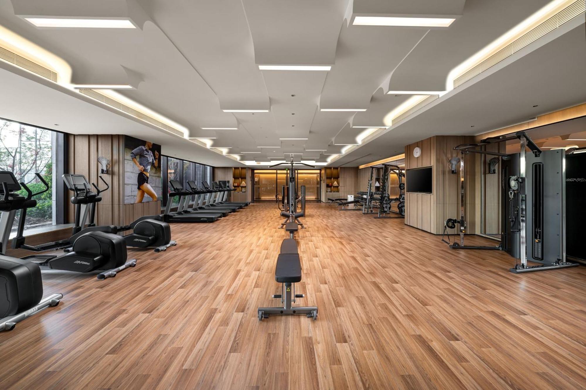The Westin Yantai Hotel Bagian luar foto