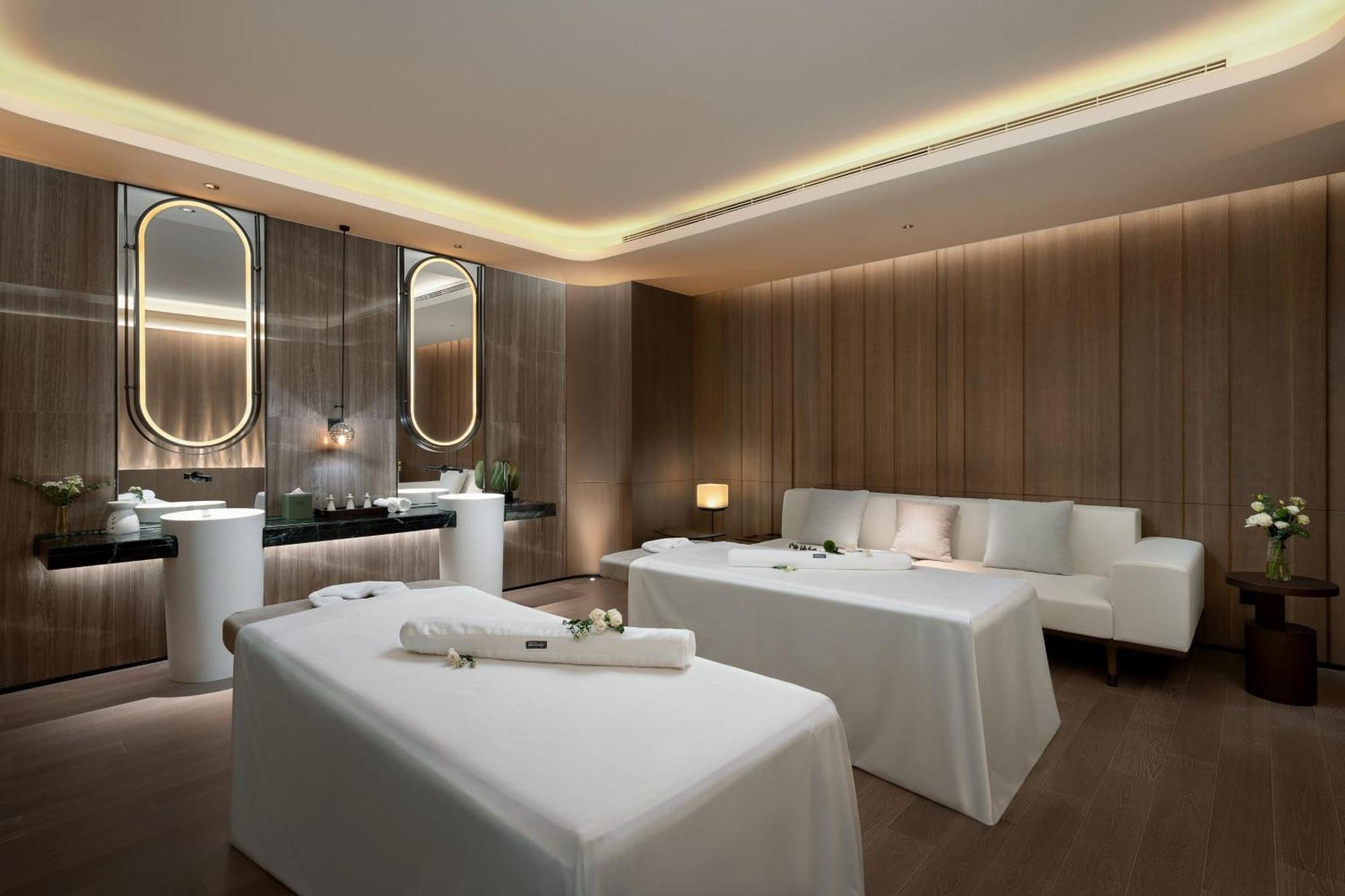The Westin Yantai Hotel Bagian luar foto