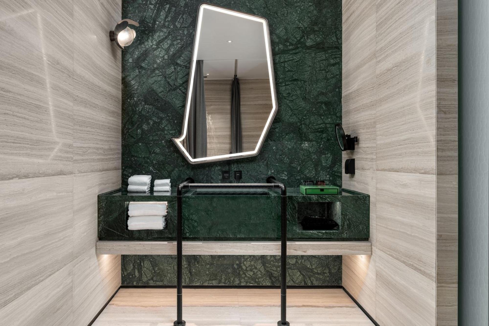 The Westin Yantai Hotel Bagian luar foto